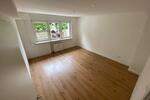 3 Zi.-Whg. über 2 Etagen mit eigener Terrasse