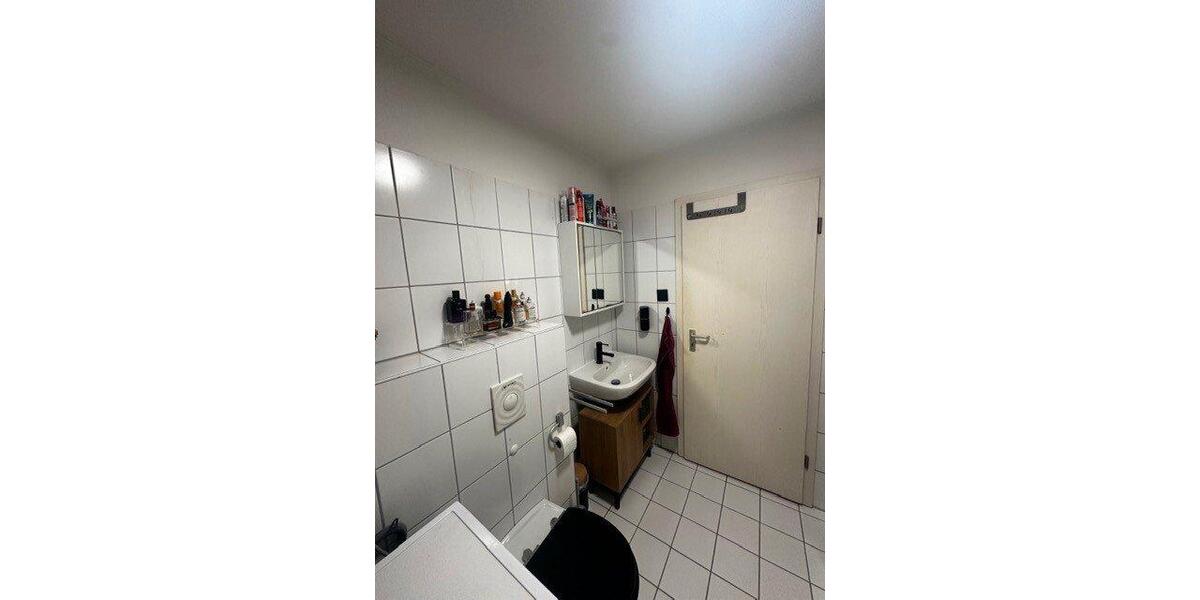 Dachgeschoßwohnung Duisburg Rheinhausen - 2 Zimmer, 65 m&sup2;, 169.000&euro; | Angebot:27006901