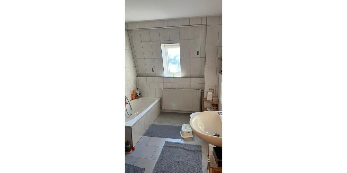 Etagenwohnung Schermbeck - 3 Zimmer, 98 m&sup2;, 750&euro; | Angebot:25420363