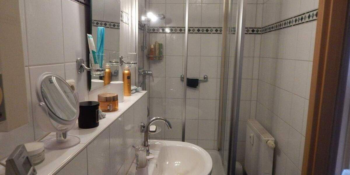 Etagenwohnung Moers Hochstraß - 2 Zimmer, 59 m&sup2;, 174.000&euro; | Angebot:26117346