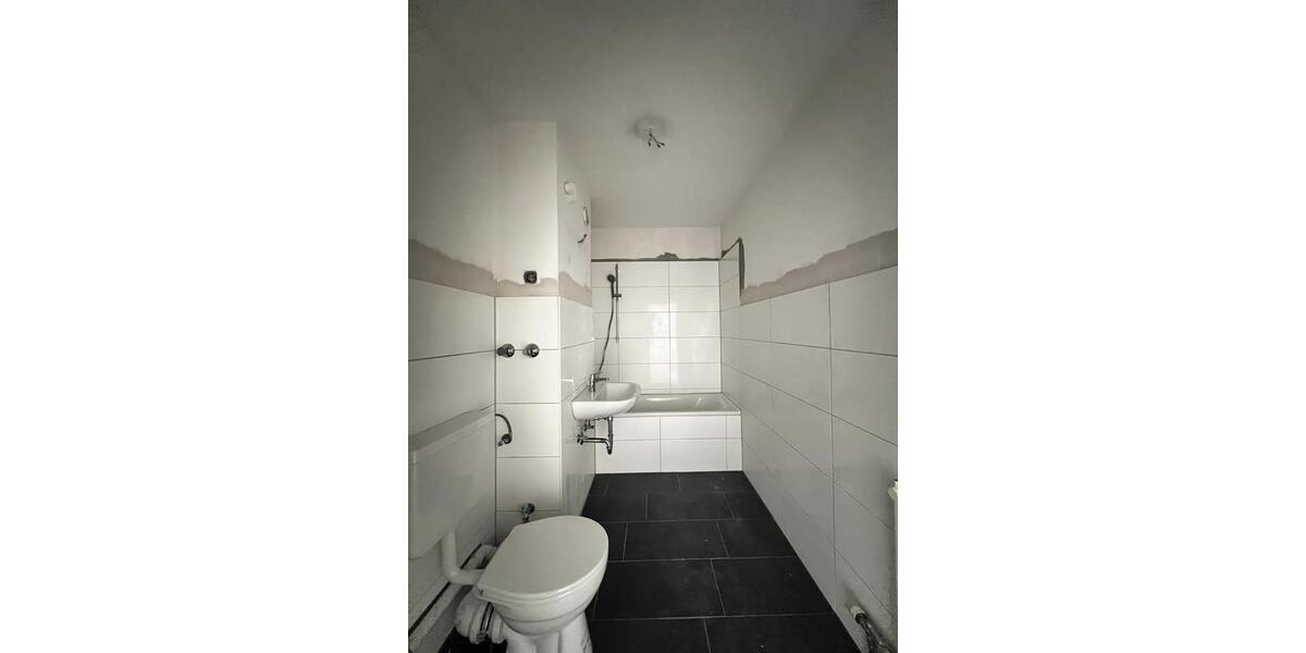 Gut geschnittene 2-Zimmer-Wohnung mit renovierten Bad in Ratingen - ab sofort! 2 zimmer