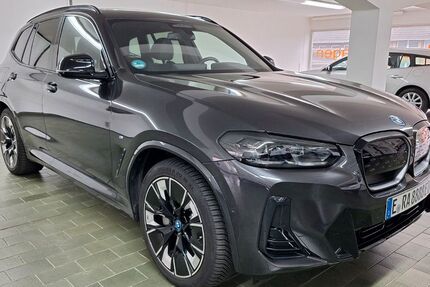BMW iX3 14.835 km 45.990 &euro; Gelsenkirchen 45899