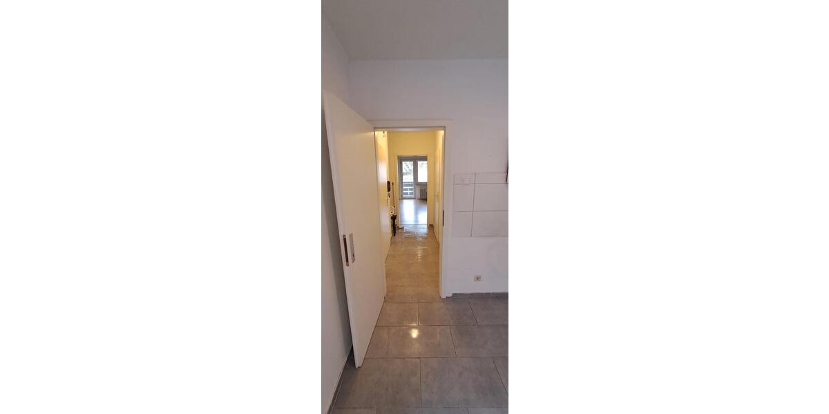 Erdgeschoßwohnung Duisburg Duisburg-Mitte - 1.5 Zimmer, 32 m&sup2;, 480&euro; | Angebot:25571240