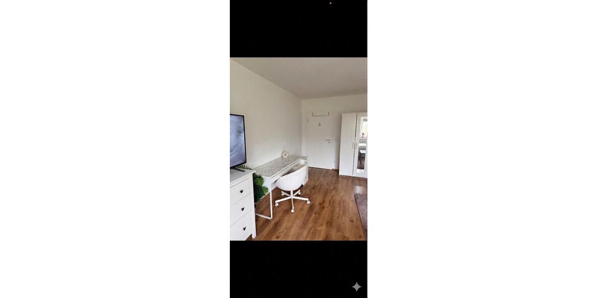 Etagenwohnung Velbert Pöthen - 4 Zimmer, 120 m&sup2;, 1.150&euro; | Angebot:26408186