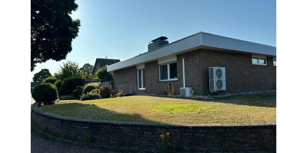 Leben auf einer Ebene-Bungalow mit Garage, Pool & Wohlfühlgarten 2 zimmer