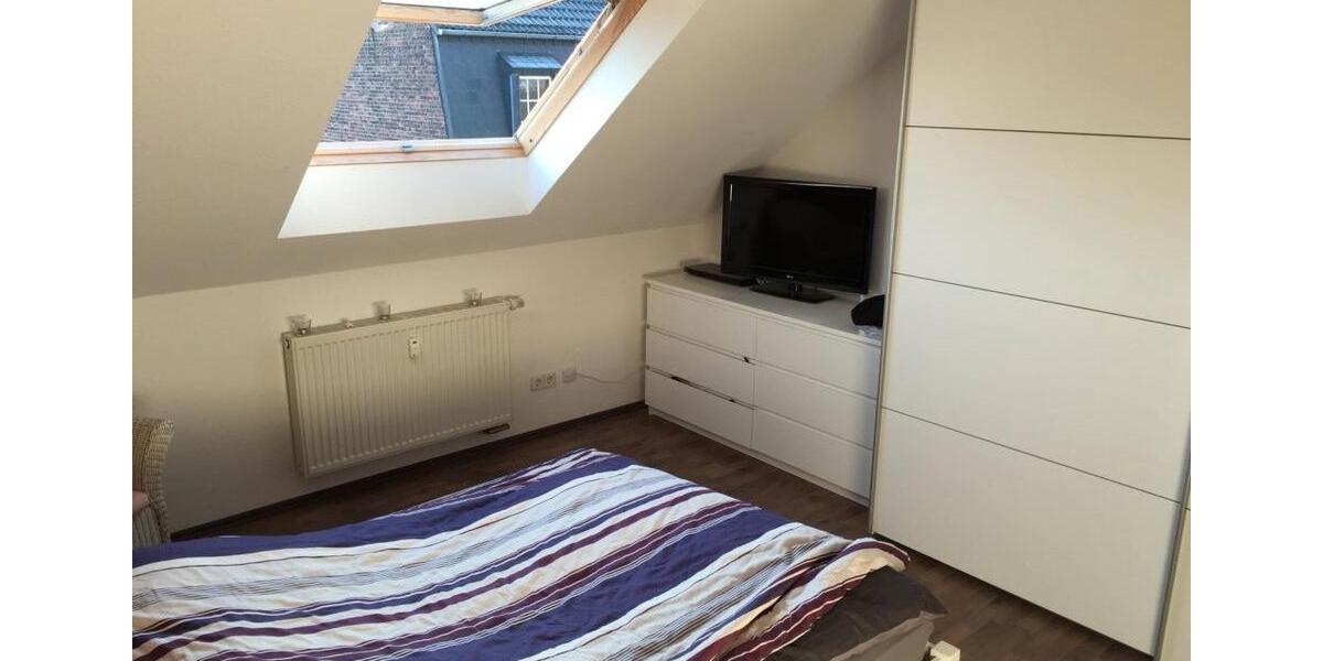 Dachgeschoßwohnung Tönisvorst - 4 Zimmer, 80 m&sup2;, 720&euro; | Angebot:26126042