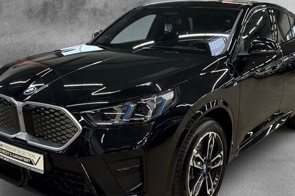 BMW iX2 3.828 km 52.641 &euro; Krefeld 47800