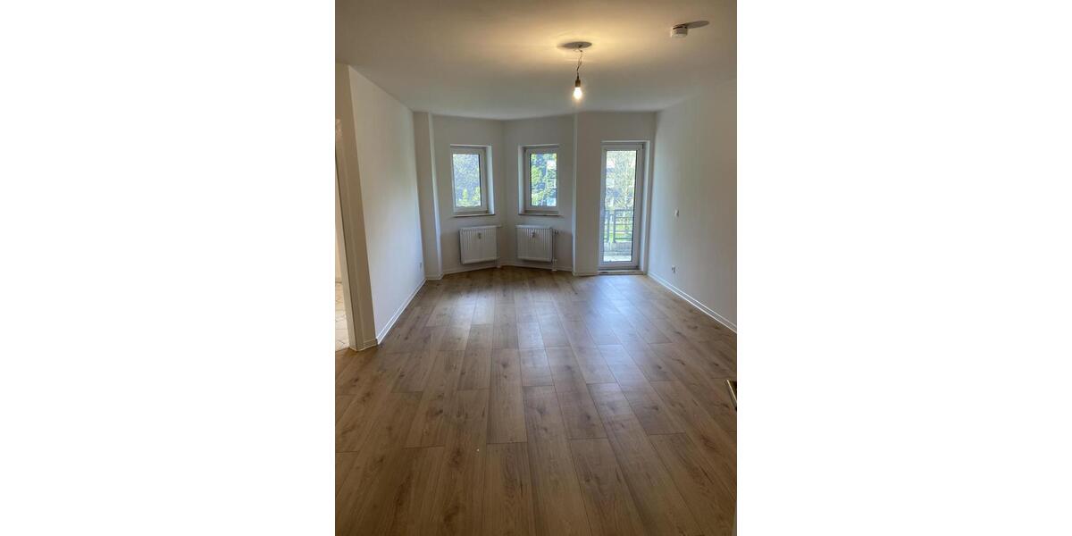 Etagenwohnung Velbert Velbert-Mitte - 2 Zimmer, 69 m&sup2;, 569&euro; | Angebot:26375764