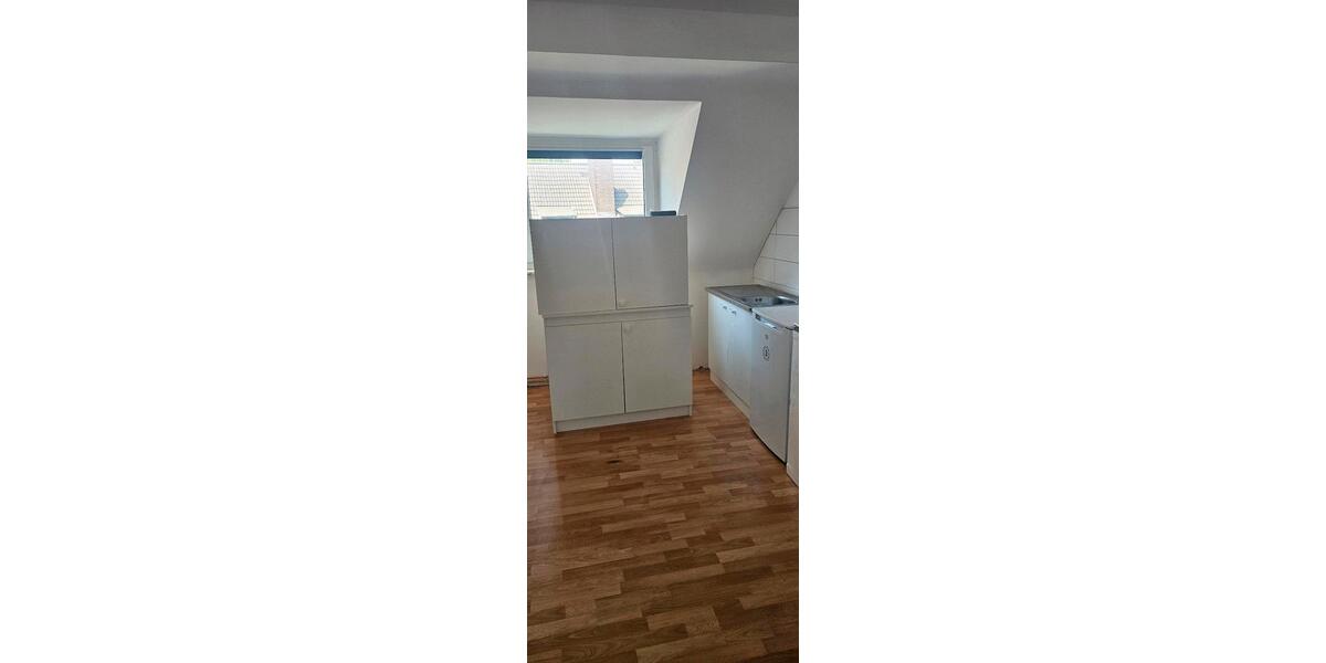 Etagenwohnung Duisburg Mittelmeiderich - 2 Zimmer, 65 m&sup2;, 560&euro; | Angebot:26405923