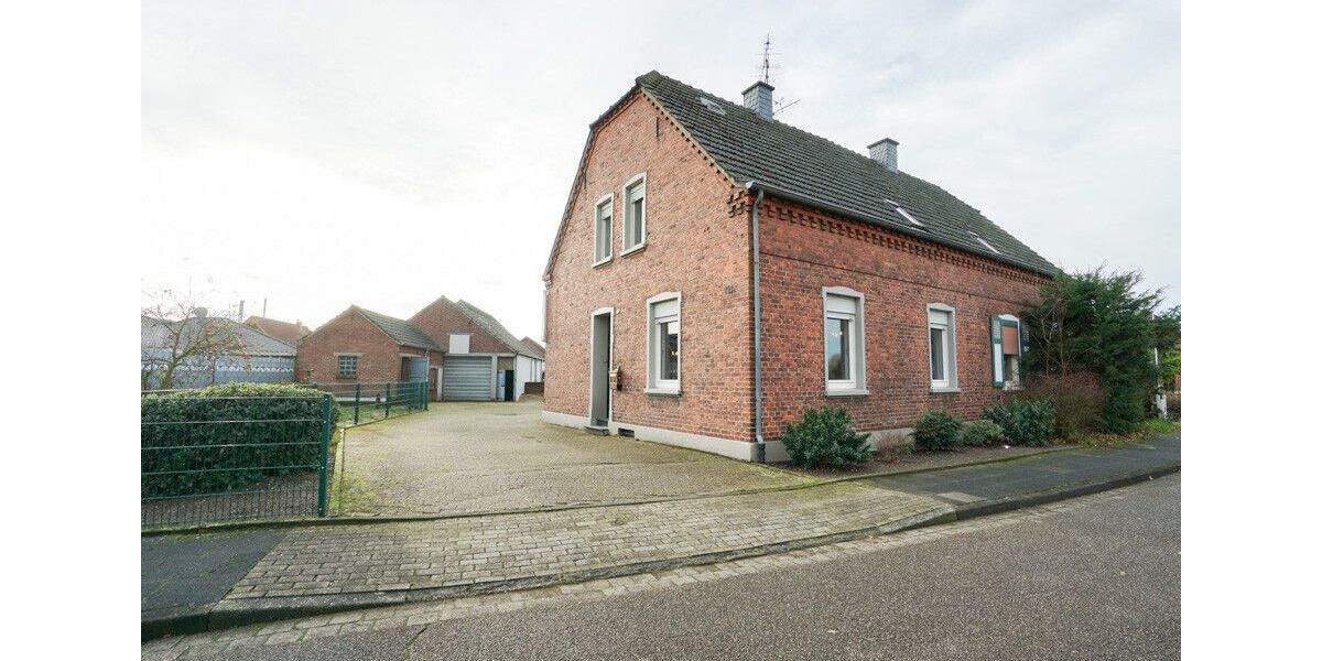 Rheinberg-Ossenberg: Sanierungsbedürftiges Schmuckstück 5 zimmer