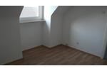 Dachgeschoßwohnung Duisburg Duisburg-Mitte - 2.5 Zimmer, 53 m&sup2;, 400&euro; | Angebot:26386927