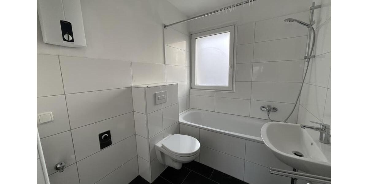 Etagenwohnung Moers - 3.5 Zimmer, 65 m&sup2;, 669&euro; | Angebot:25607996