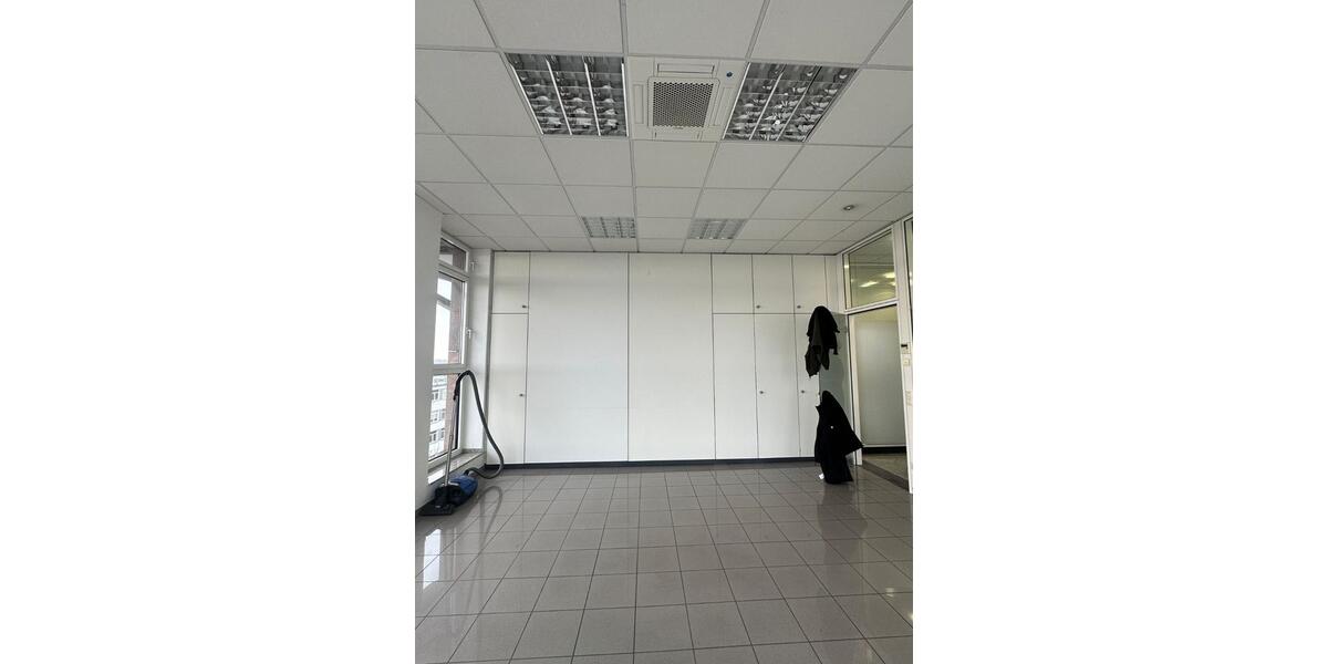 Zwei moderne Büroräume Praxen am Vinckekanal zimmer