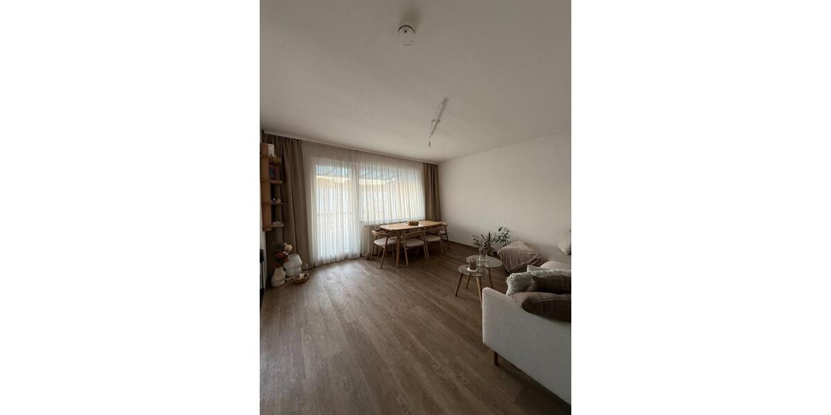 Helle 2-Zimmer-Wohnung mit Balkon in Düsseldorf | Untermiete 2 zimmer