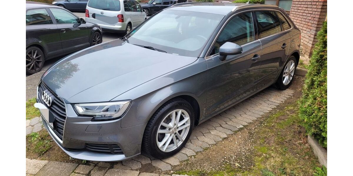 Audi A3 141.000 km 13.200 &euro; Neukirchen-Vluyn 47506