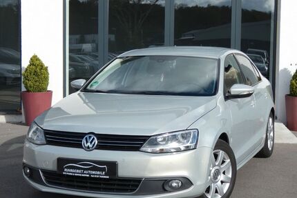 VW Jetta 219.394 km 5.890 € Bochum 44807