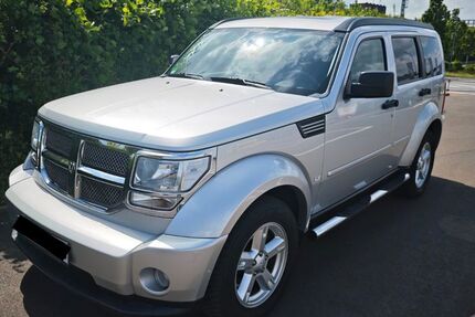 Dodge Nitro 217.000 km 5.999 &euro; Bochum 44809