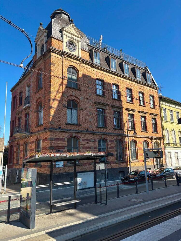 Renoviertes, ruhiges Büro mit ALL-IN in alten Gemäuern in Krefeld-Innenstadt - All-in-Miete