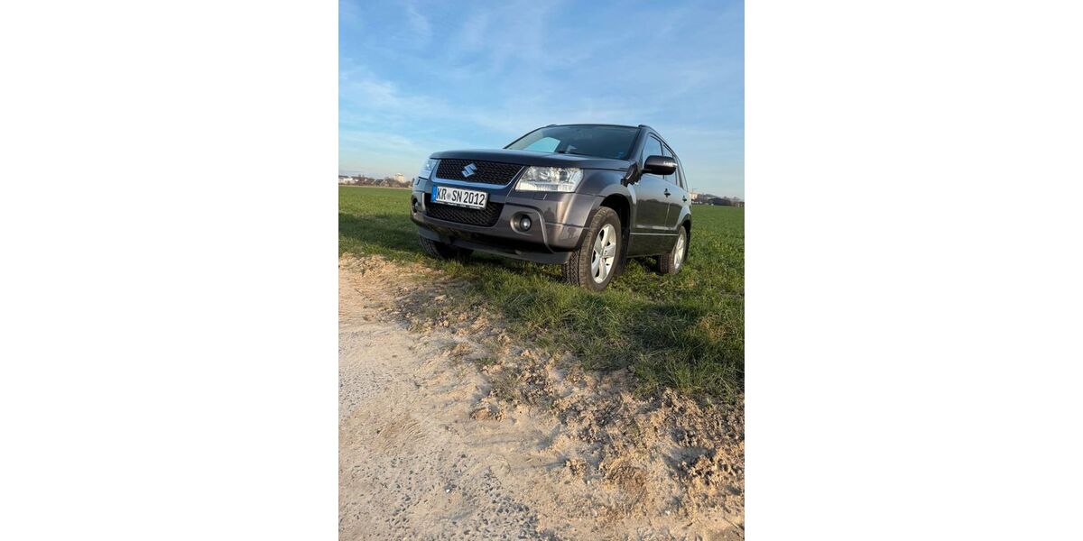 Suzuki Grand Vitara 129.000 km 8.600 &euro; Krefeld 47805