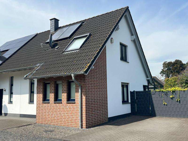 Haus zum Mieten in Xanten 1.390 € 90 m²