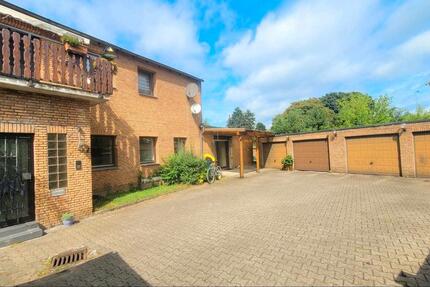 Freie 4 Zimmer-EG-Wohnung +Mieteinnahmen von 4 Wohnungen+4Garagen zimmer