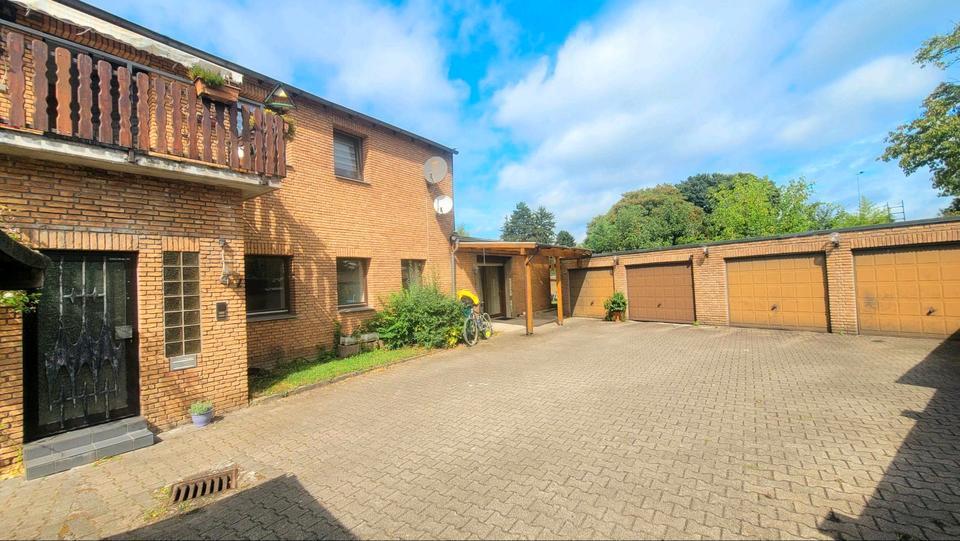 Freie 4 Zimmer-EG-Wohnung +Mieteinnahmen von 4 Wohnungen+4Garagen zimmer