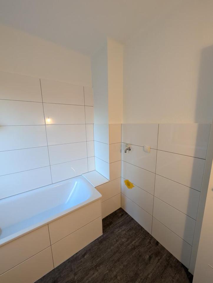 ~ Frisch renoviert mit modernem Bad und Küche ~ zimmer