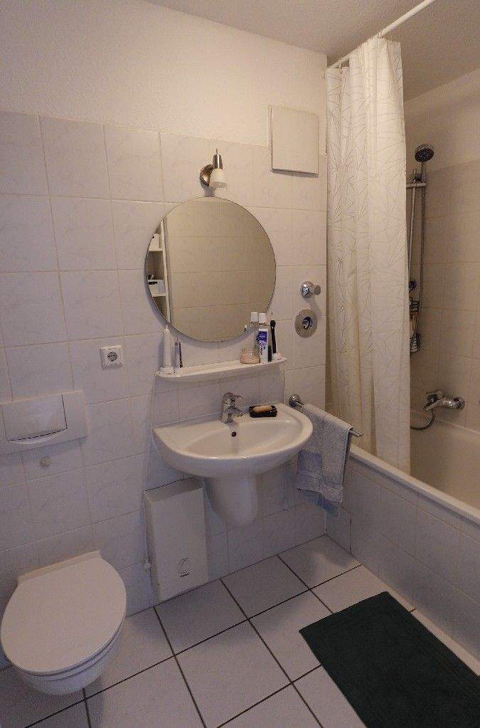 JUNGE UND MODERNE WOHNUNG IN ZENTRALER LAGE ! FÜR DEN KAPITANLEGER GUT VERMIETET 3 zimmer