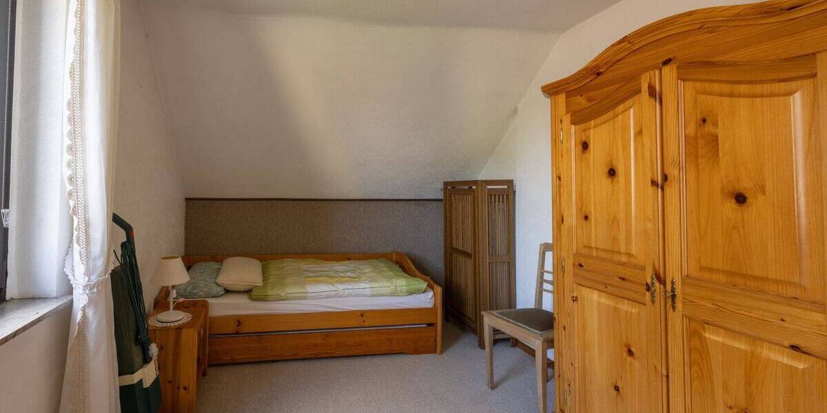 Mehrfamilienhaus, Wohnhaus Krefeld Uerdingen - 8 Zimmer, 201 m&sup2;, 475.000&euro; | Angebot:26695172