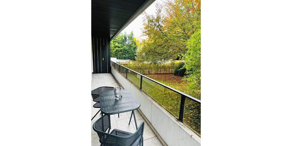 Luxuriös möblierte 2-Zimmer-Wohnung mit großem Balkon im begehrten Oberkassel 2 zimmer