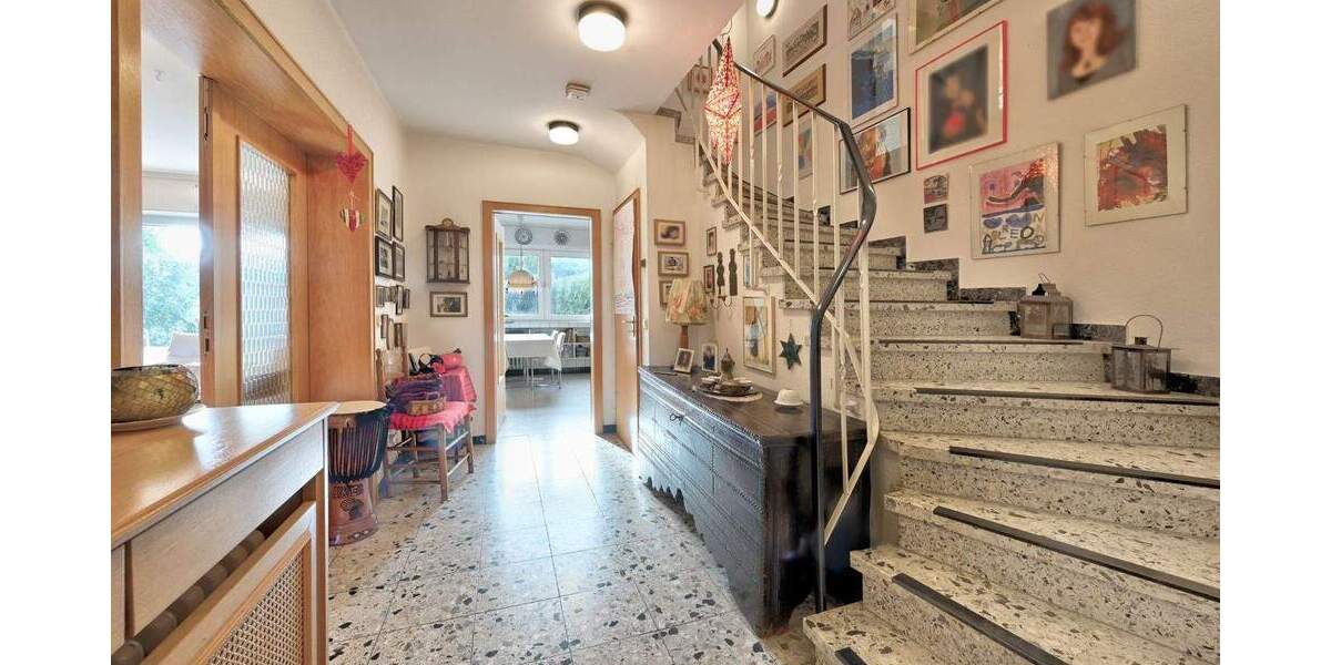 Reihenmittelhaus Mülheim an der Ruhr Heißen-Fulerum - 5 Zimmer, 125 m&sup2;, 300.000&euro; | Angebot:24990522