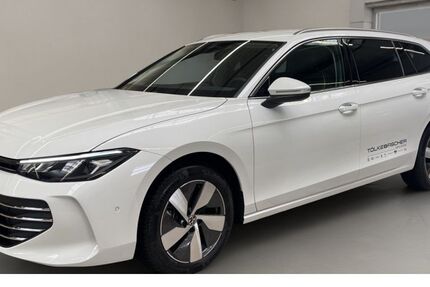VW Passat Variant 5.000 km 44.590 &euro; Krefeld 47805