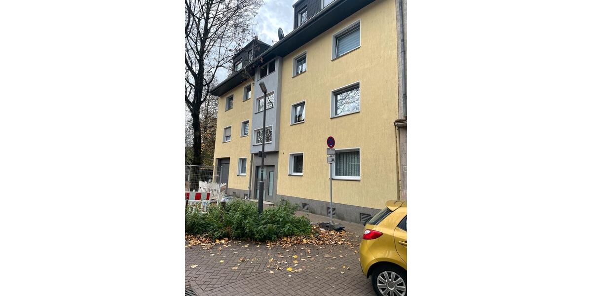 Modernisierte 3,5-Zimmer-Wohnung mit Balkon und GarageStellplatz 3 zimmer