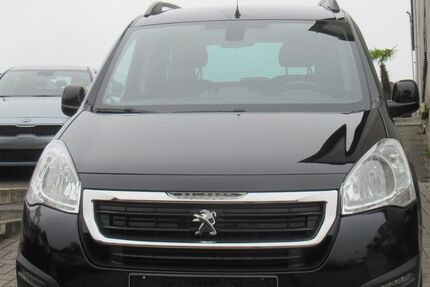 Peugeot Partner 82.144 km 10.690 &euro; Herne 44653
