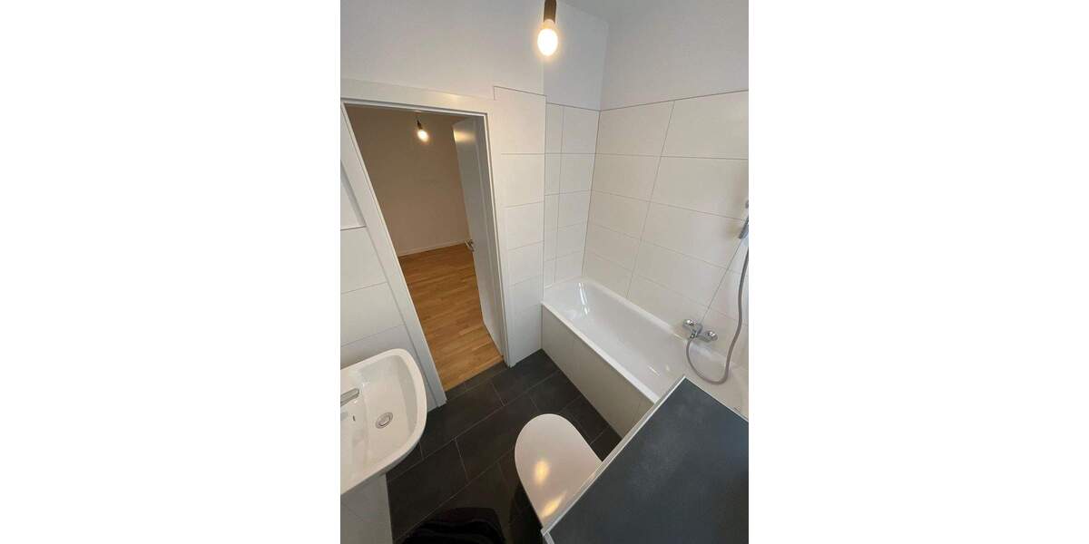 Kernsaniertes Schmuckstück mit hochwertigem Parkettboden 2 zimmer