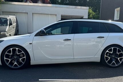 Opel Insignia 77.900 km 18.790 &euro; Mettmann 40822