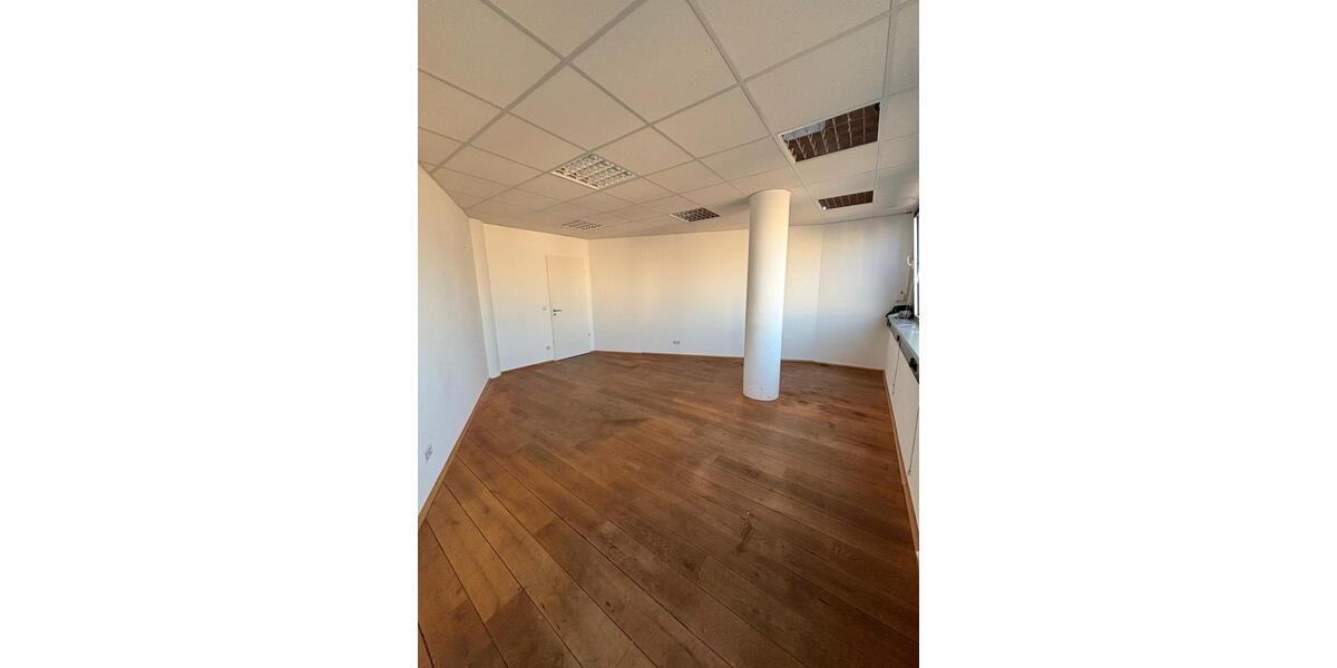 Büro in Düsseldorf Grafenberger Allee zimmer