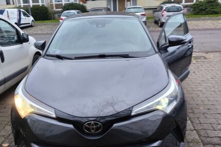 Toyota C-HR 93.500 km 15.200 &euro; Oberhausen 46045