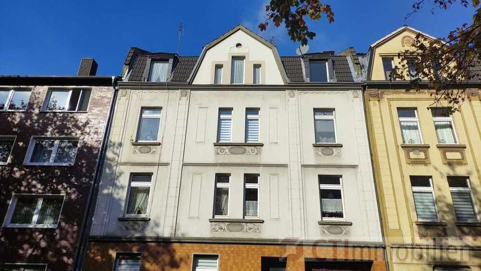 Haus zum Kaufen in Duisburg 245.000 € 277 m²