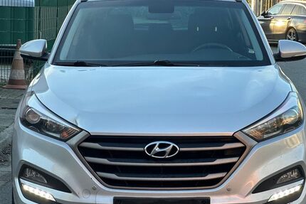 Hyundai TUCSON 245.597 km 8.499 &euro; Essen 45276