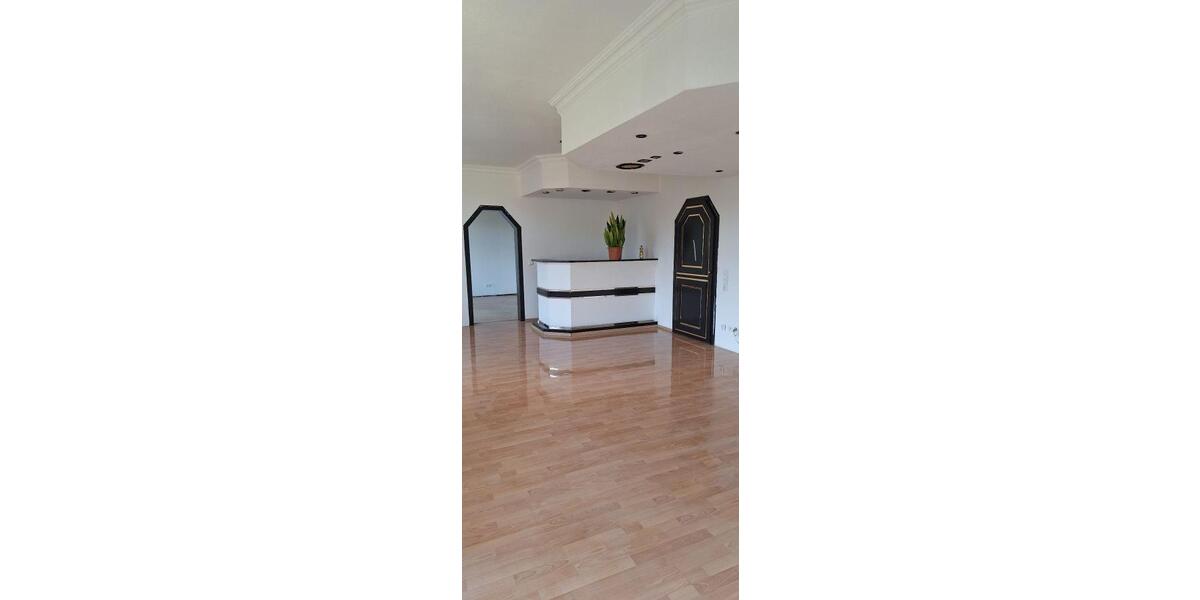 Provisionsfrei* Geräumige 4-Zi.-Wohnung Kamblickweg, 104 m², bezugsfrei - Etagenwohnung Essen Kray | Angebot:25370967