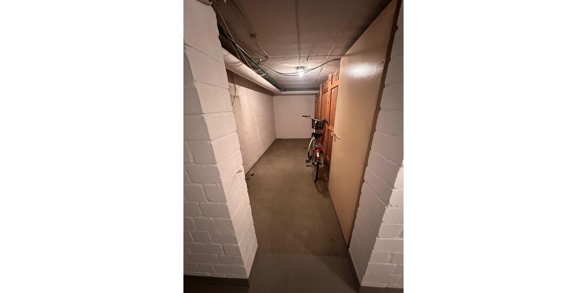 Ansprechende, helle Büroräume mit Blick auf den Neutorplatz zimmer