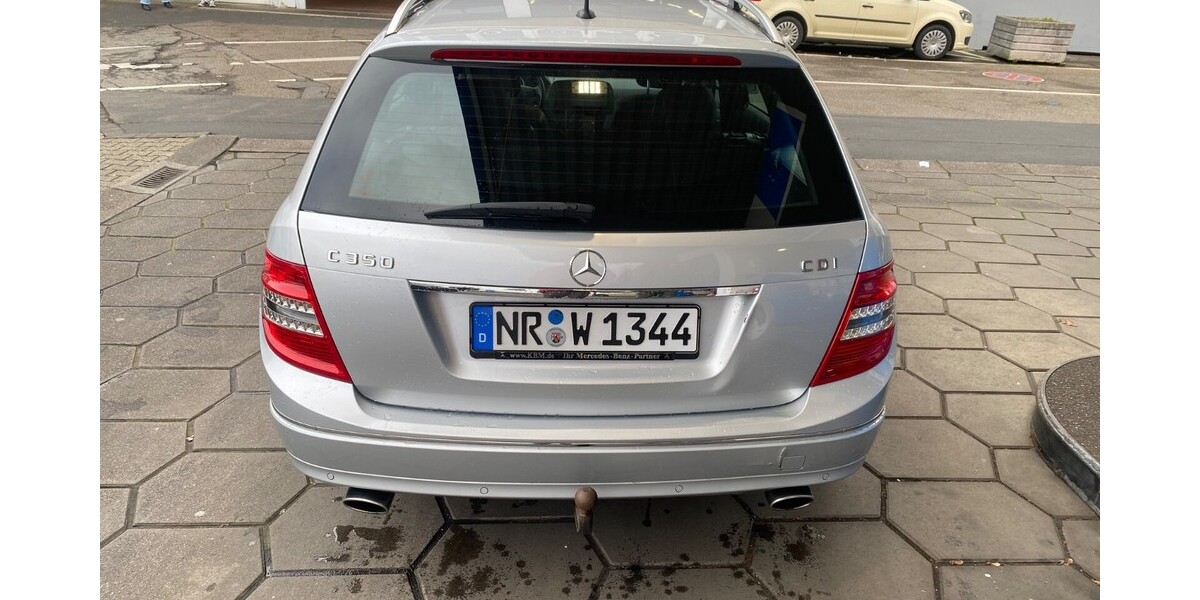 Mercedes-Benz C 350 185.000 km 8.000 &euro; Düsseldorf 40213