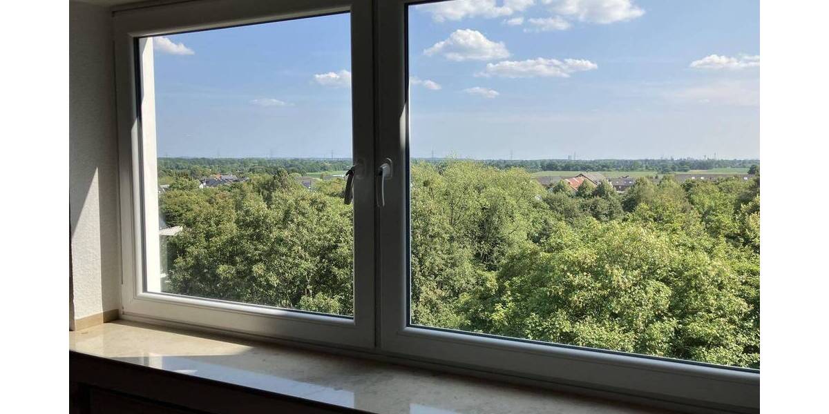 Eigentumswohnung mit grünem Ausblick und Tiefgaragenstellplatz 3 zimmer