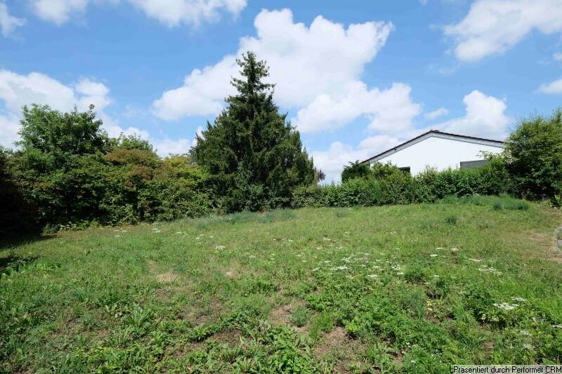 Baugrundstück in gewachsenem Wohngebiet in Remseck-Hochberg