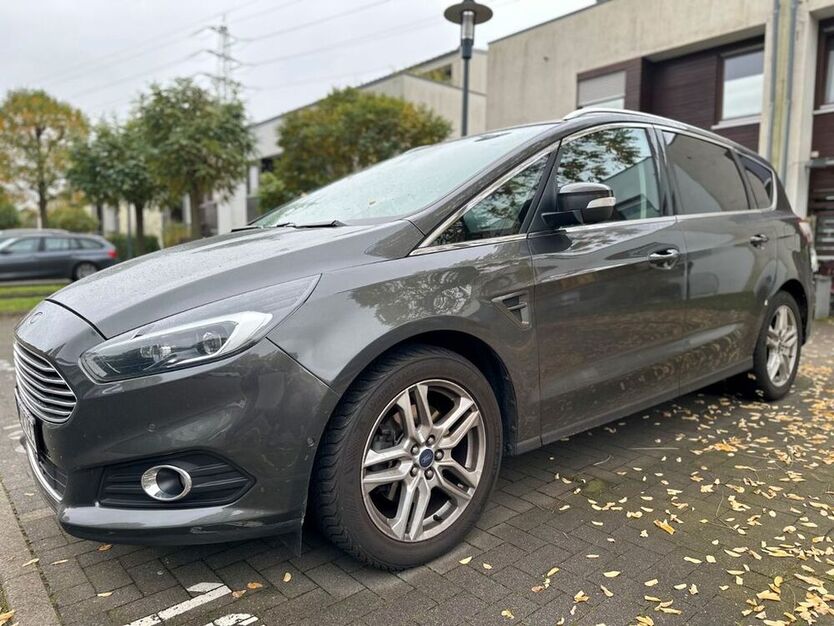 S-Max