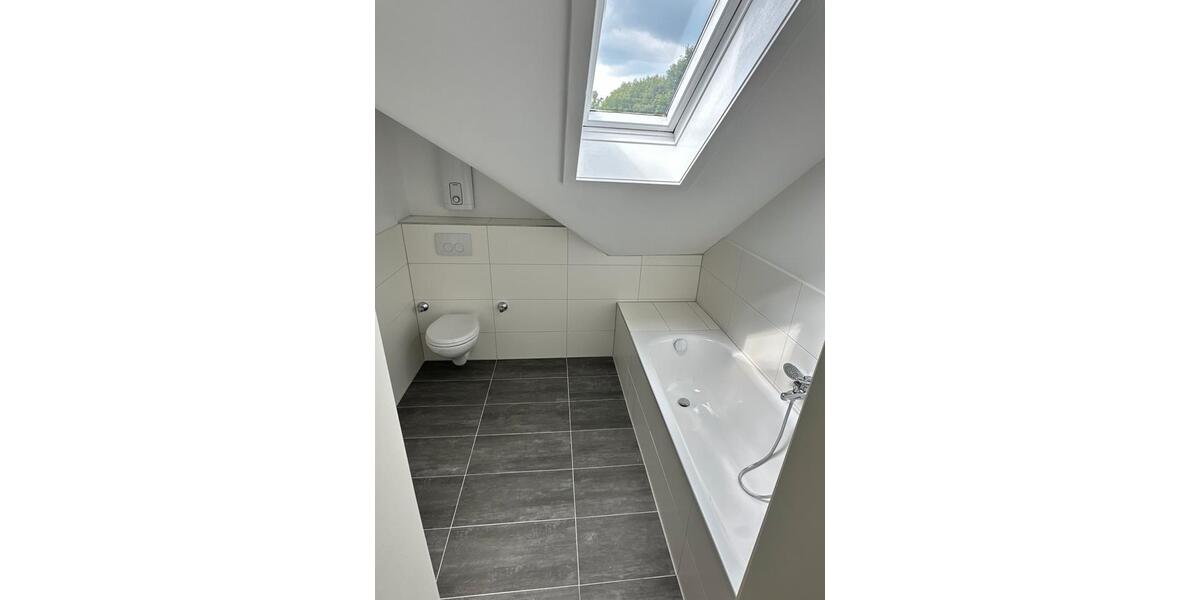 Dachgeschoßwohnung Gelsenkirchen Gelsenkirchen-Nord - 3 Zimmer, 61 m&sup2;, 730&euro; | Angebot:26399070