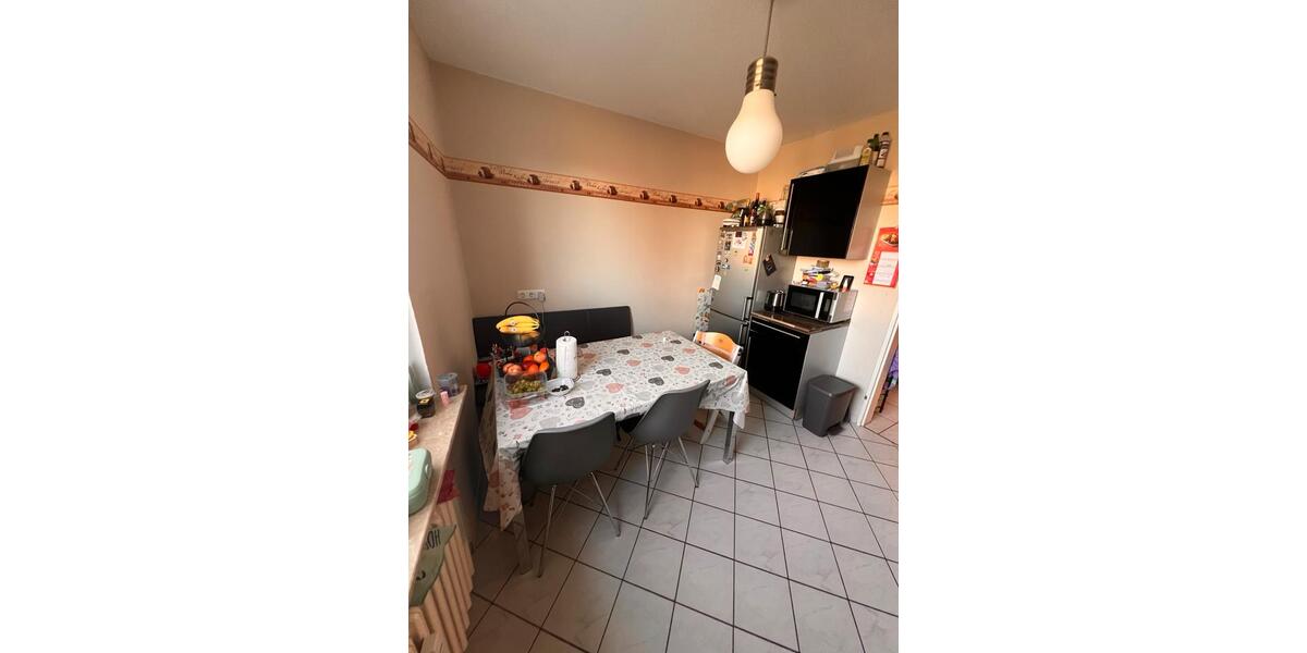 Helle 3,5-Zimmerwohnung mit EBK in RE-Hillerheide 3 zimmer