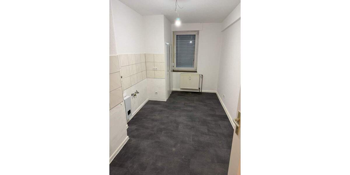 Etagenwohnung Düsseldorf Rath - 3 Zimmer, 64 m&sup2;, 790&euro; | Angebot:25212848