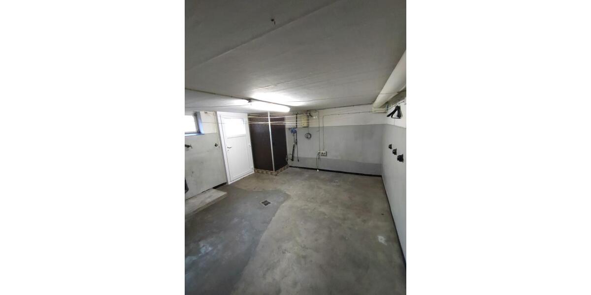 Provisionsfrei* Geräumiges, solides 2-FH mit Keller in Top Lage !!! - Zweifamilienhaus Wesel Obrighoven | Angebot:25566115